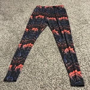 Dinosaur skeleton leggings